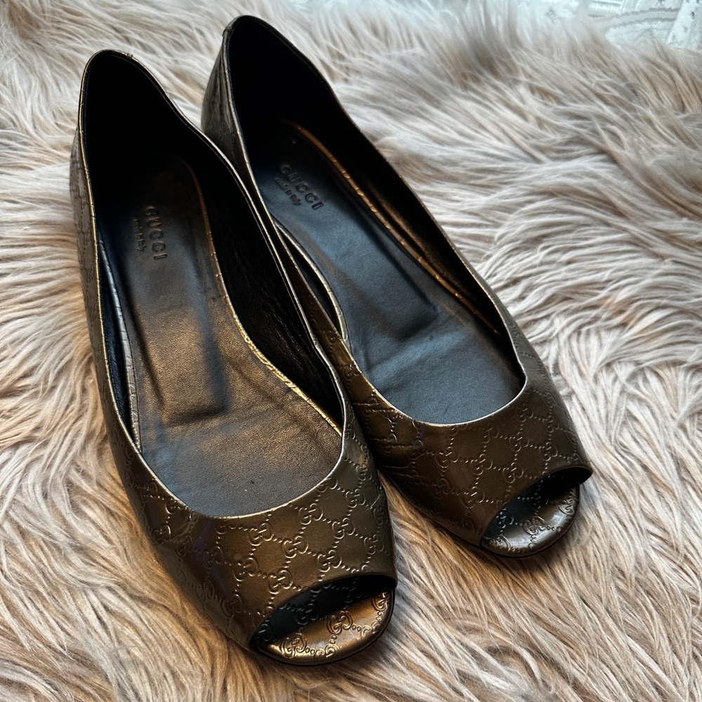 Gucci Women's Peep Toe Flats - Brown/Bronze